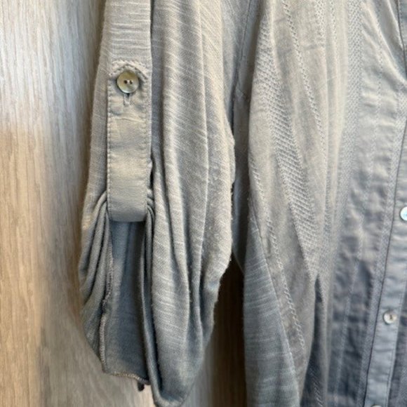 TINY for Anthropologie Blue/Gray Ombré Lacona Popover Blouse in Size Medium - Picture 4 of 4